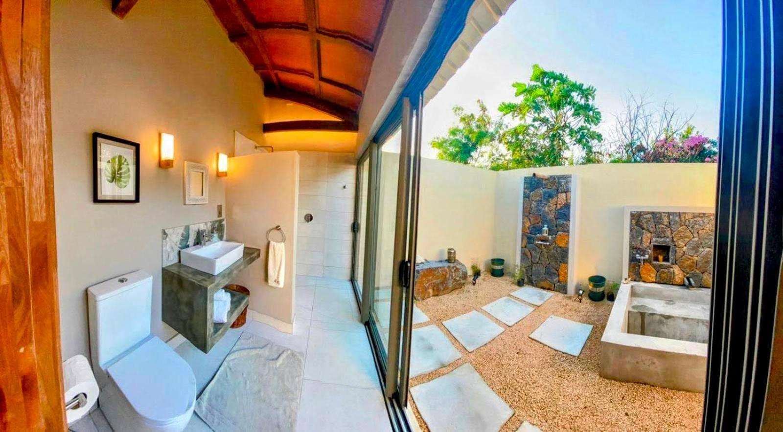 Lakaz Kannell - Vanilla Lodge, Secluded Outside Bath & Shower Infinity Pool Кап Малюро Екстериор снимка